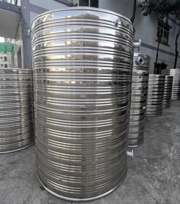 Vertikal isolierter Wassertank aus Edelstahl mit 80 Grad Temperatur